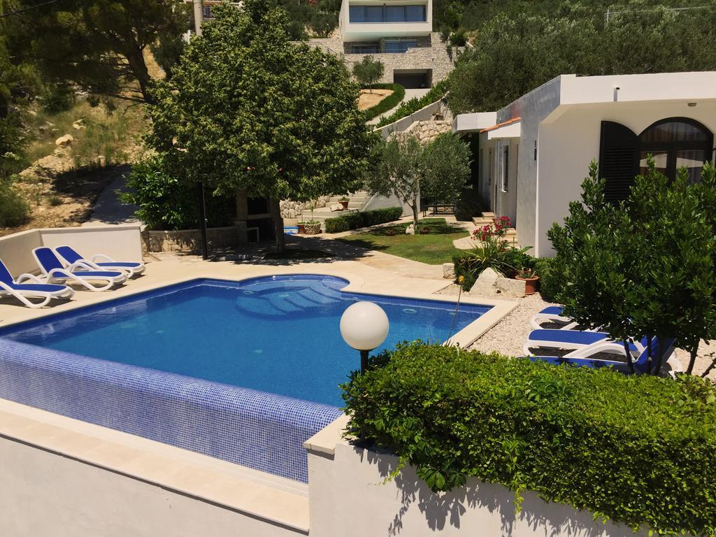 Apartments Lovic Локва Рогозница Екстериор снимка